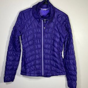 Athleta down nylon puffer quilted jacket with zip pockets  16” across chest